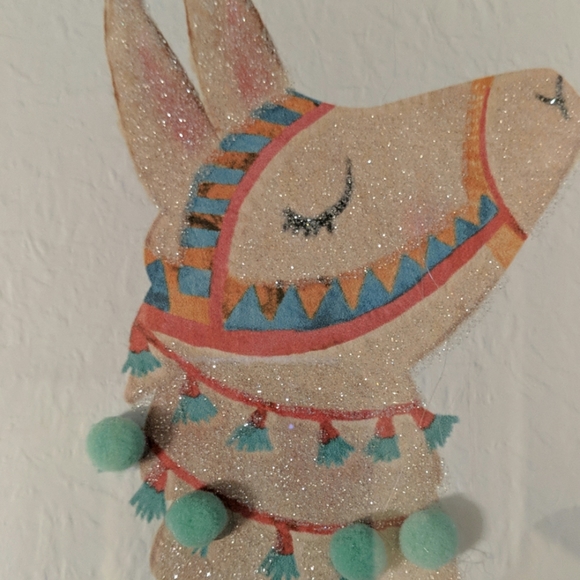 Catherine Malandrino Wall Decor | Catherine Malandrino Artwork | Poshmark